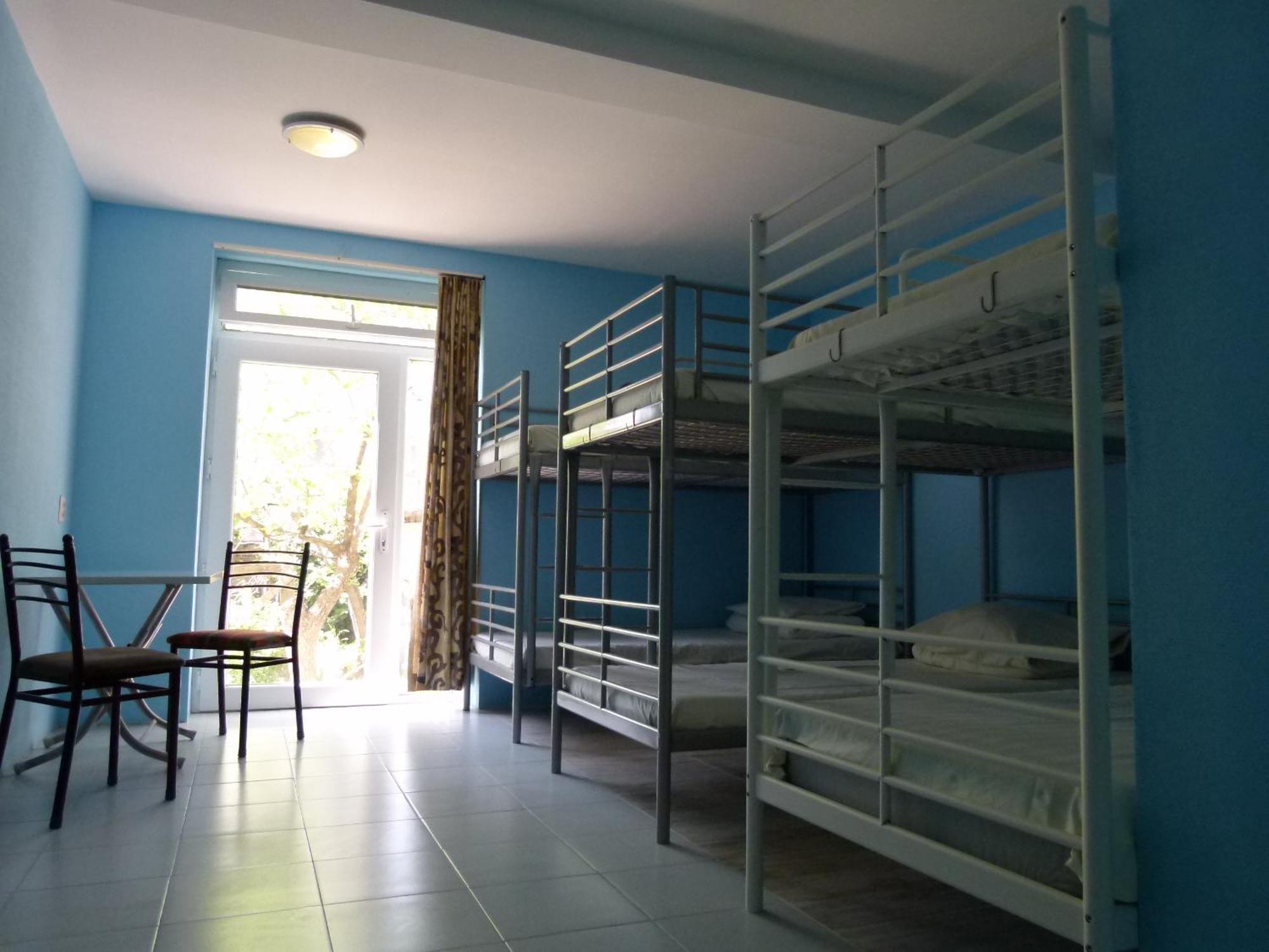 Why Me Eco-Friendly Hostel Tbilisi ภายนอก รูปภาพ