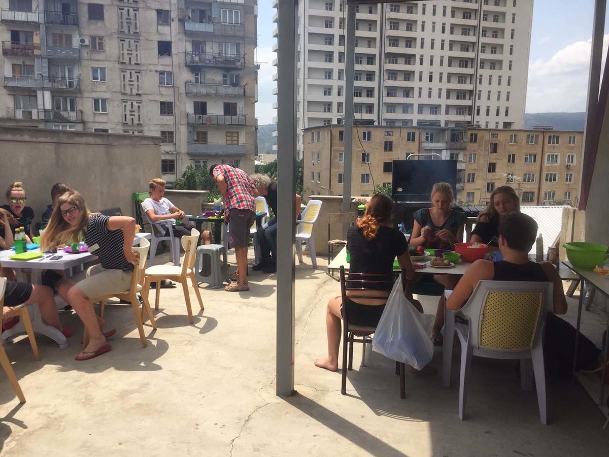 Why Me Eco-Friendly Hostel Tbilisi ภายนอก รูปภาพ