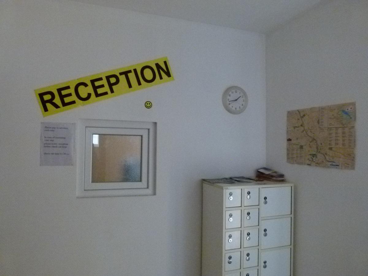 Why Me Eco-Friendly Hostel Tbilisi ภายนอก รูปภาพ