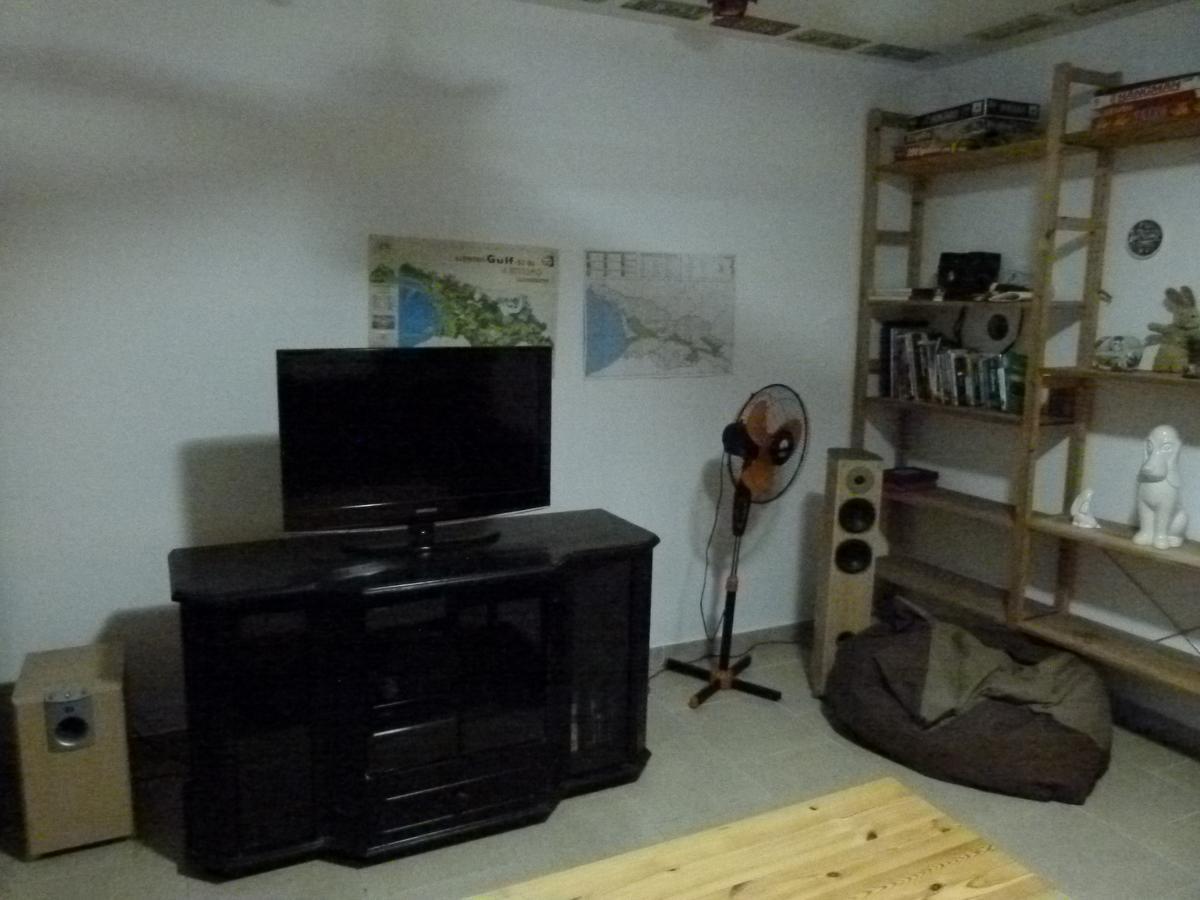 Why Me Eco-Friendly Hostel Tbilisi ภายนอก รูปภาพ