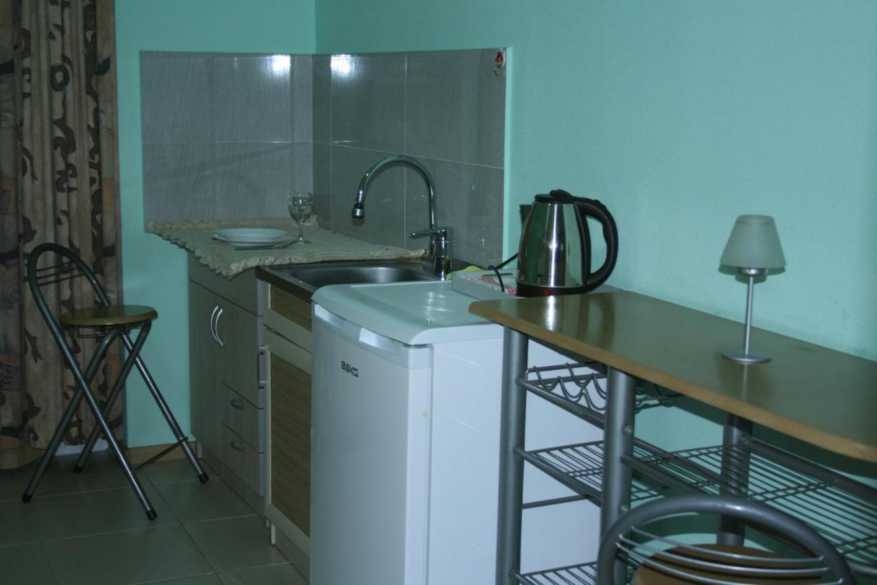 Why Me Eco-Friendly Hostel Tbilisi ภายนอก รูปภาพ