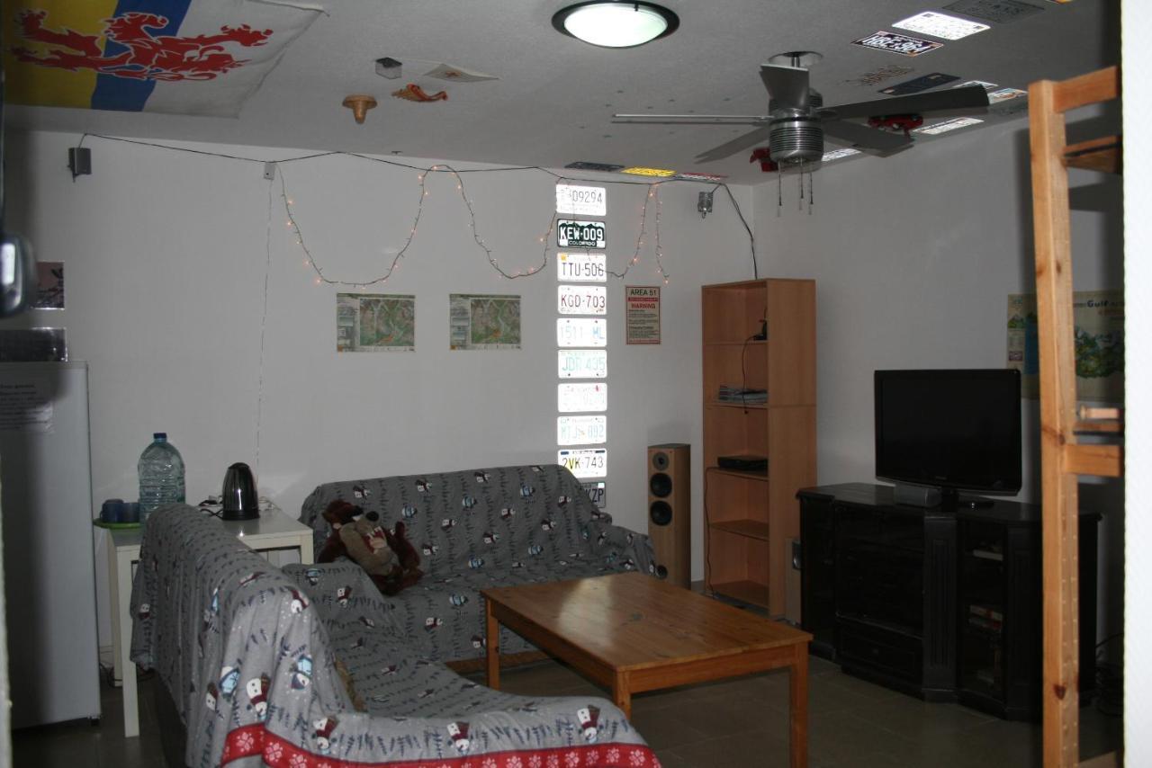Why Me Eco-Friendly Hostel Tbilisi ภายนอก รูปภาพ